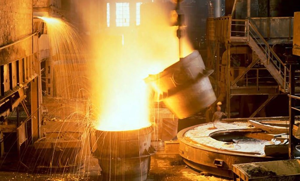 گام نخست کارخانه ذوب آهن شاهرود به بهره‌برداری رسید